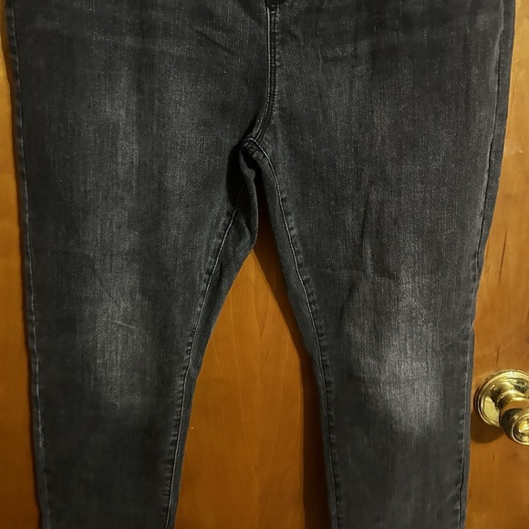 Plus Size 2X Black Jeans Women's Elastic Waist - Picture 2 of 7